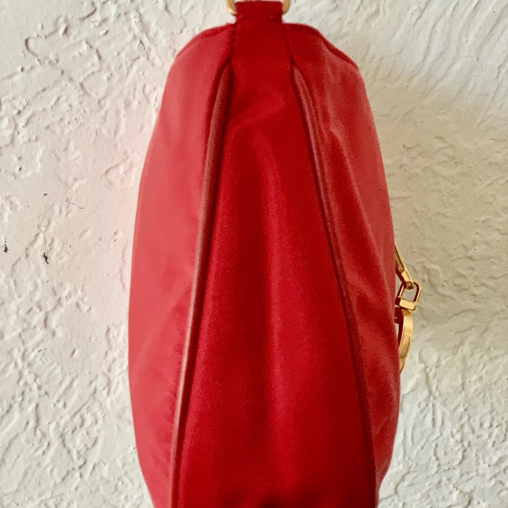 Adorable 🥰LITTLE PRADA TOMATO 🍅 RED BAG - Picture 8 of 12